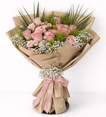 pembe gül buketi, cipsofilya çiçek aranjmanı,